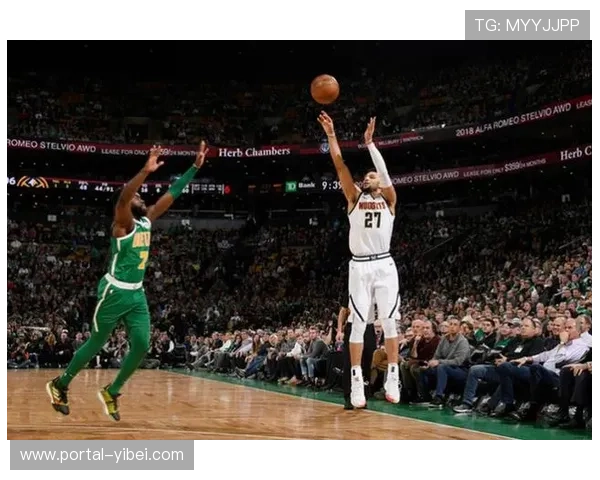 福茨赢得远投大赛，亨利加冕扣篮王