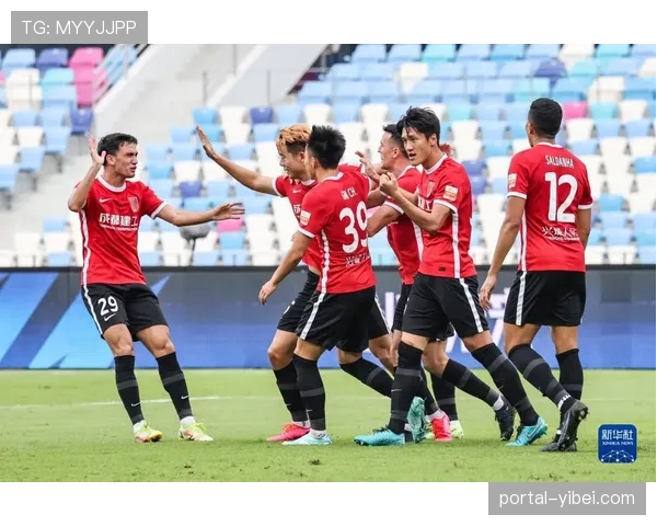 【2026年4月中超联赛·赛前·动态成都蓉城发布伤病报告，主力中卫理查德恢复训练，有望周末复出